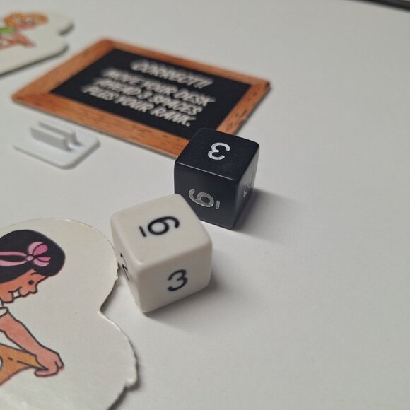 Go To Head of Class Tokens Replacement Pieces Students Teacher Dice Vintage - Picture 3 of 6